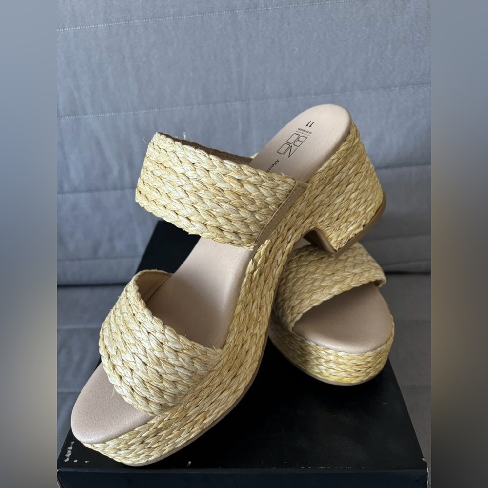 No Boundaries Women's Beige Woven Platform Sandals Size 11